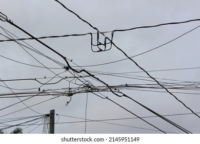 Energy Supply With A Low Voltage Power Line And Power Pole