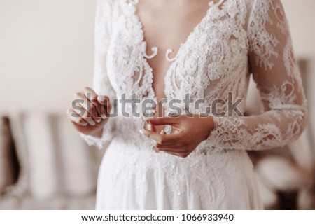 Engagement ring of the bride