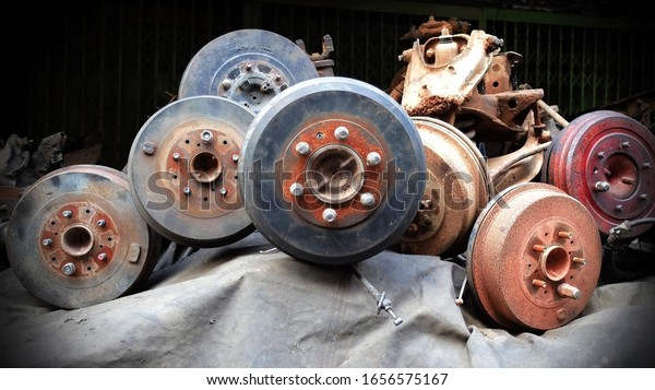 Engine Car, Machine Part, Car Machine Part, Old Engine\
Car, Close up... 