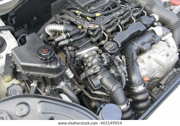 Engine\
details in perspective. Diesel engine -\
Motor