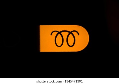 engine glow plug indicator on car dashboard.
