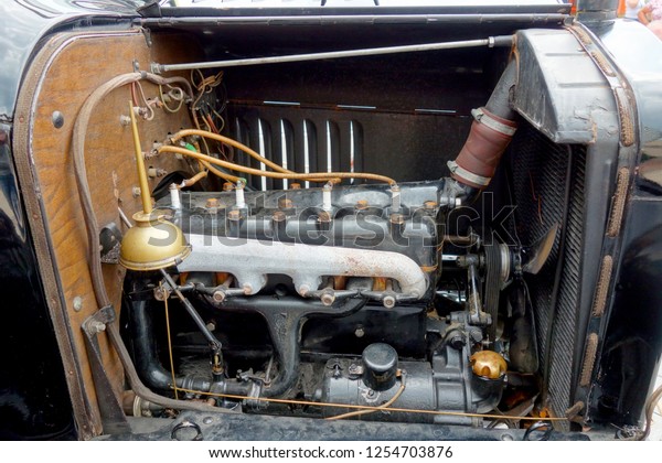 Engine of a historic\
car