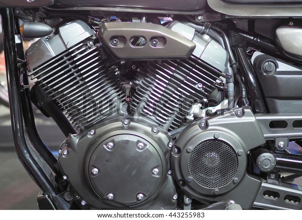 engine, motorcycle, motorcycle engine close-up\
detail background