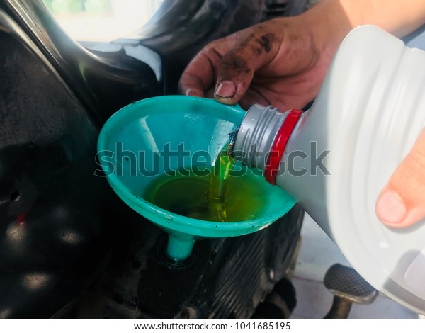 Engine oil, check engine oil and repair\
engine oil for\
motorcycle.
