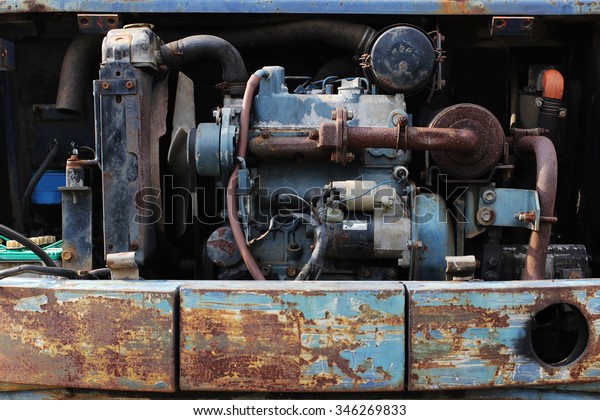 engine of the old\
model