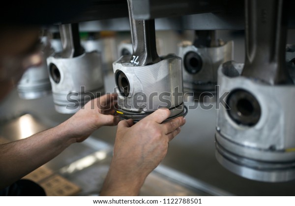 \
engine\
repair at the factory. Master repairs\
engine