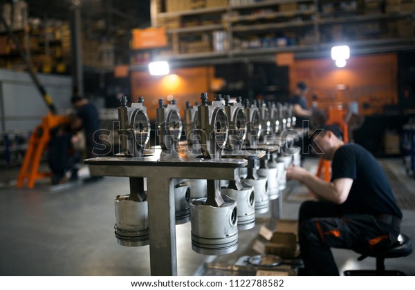 
engine
repair at the factory. Master repairs
engine
