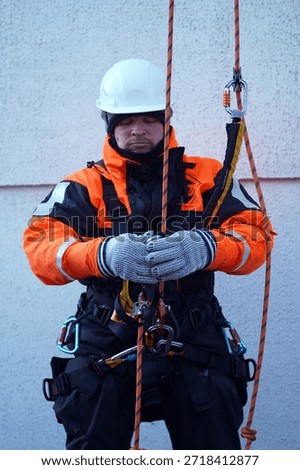 Engineer, fitter, foreman, builder, construction manager. Industrial climber, rock climber, arborist. Rescuer, firefighter, man in uniform                               