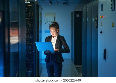 IT engineer specialist working in network server room