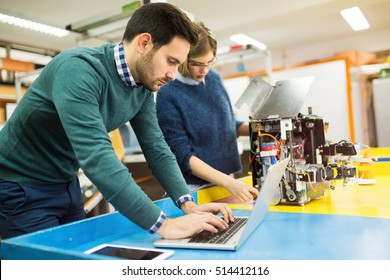 Engineering Robotics Class Teamwork By Students