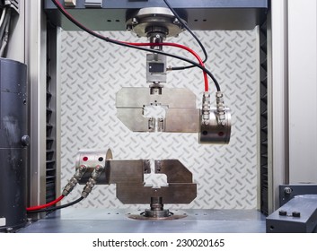 Engineering Testing Machine, Tensile Strength Test In Preparation Stage,