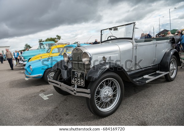 England, Morecambe,\
08/16/2016, Vintage retro car show at the Vintage by the sea\
weekend at the Midland Hotel in england, Retro vintage cars outside\
the midland hotel.
