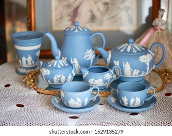 English Afternoon Tea Porcelain Wedgwood Jasperware Set / Antique Collector Dealer Display / Tea Pot Cup Saucer Sugar Cream Vase / Tea Party Catalogues Photo Shooting/