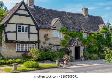 English Country Pub