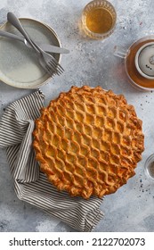 English meat pie. Pork pie. Traditional British pies. traditional lattice top savoury pork pie. Pie with pastry decoration on top. Food photography, food styling. English cuisine. - Shutterstock ID 2122702073