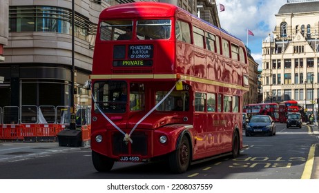 English Red Double Decker Bus For Private City Tours, London, England 03-28-2016