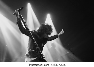 Enrique Bunbury Live On Stage In Paris - Elysee Montmartre - France December 12, 2018