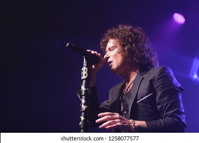 Enrique Bunbury Live On Stage In Paris - Elysee Montmartre - France December 12, 2018