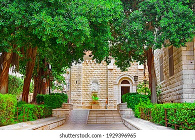 Entrada a la Iglesia de José en Nazaret, Israel