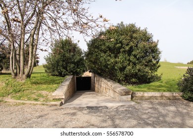 philip the 2nd of macedon tomb