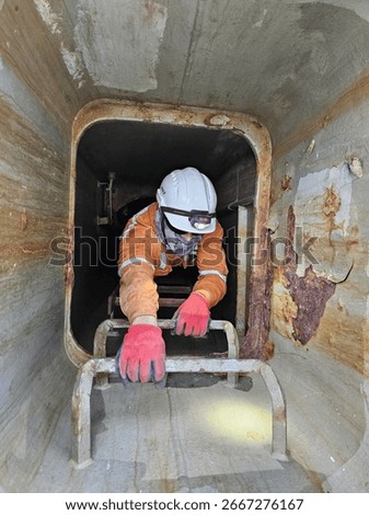 Entry Enclose space checking by deck crew.