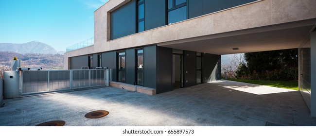 Entry In A Modern Villa