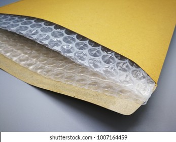 Envelope with bubble wrap for prevent something from bumping or shockproof