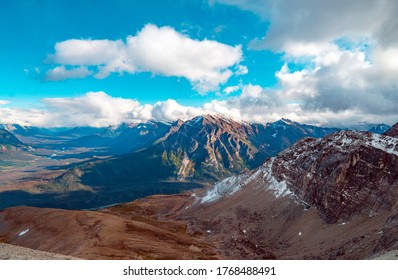 Epic Sprawling Mountain Peaks In Colorado Rockies