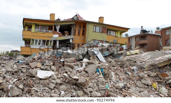 Ercis Turkeyoctober 30 Earthquake Damage Ercis Stock Photo Edit Now 90274996