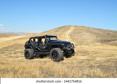 Imagenes Fotos De Stock Y Vectores Sobre Jeep Grand