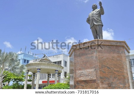  Errol Walton Barrow Statue in Bridgetown, Barbados