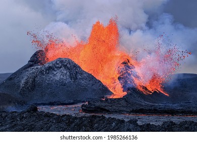 Erupting vulcano in iceland with melting lava