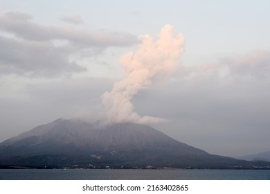 Eruption of Sakurajima, Kagoshima Prefecture