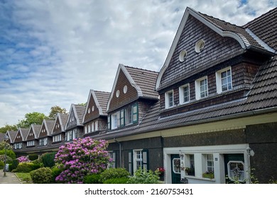 Essen, Germany – May 19, 2020: Beautiful House In The District “Margarethenhöhe”. The Settlement Is The First Example Of The Garden City Movement In Germany.