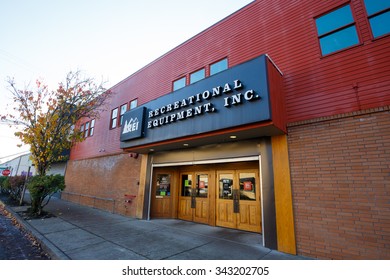 EUGENE, OR - NOVEMBER 21, 2015: Recreational Equipment, Inc., Or REI As Commonly Referred To, Storefront In Eugene Oregon.