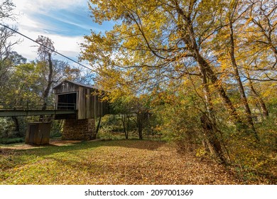 Euharlee, Georgia, USA- Nov. 6, 2021: Historic Euharlee Creek Covered Bridge Built In 1886 By Washington K. King, Son Of Horace King. It Has Also Been Known As The Lowry Bridge.