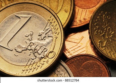 666,189 Currencies symbols Stock Photos, Images & Photography ...