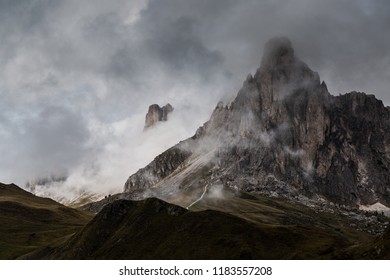 Europe, Italy, Alps, Dolomites, Mountains, Veneto, Belluno, Giau Pass - La Gusela