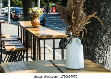 Waiting table