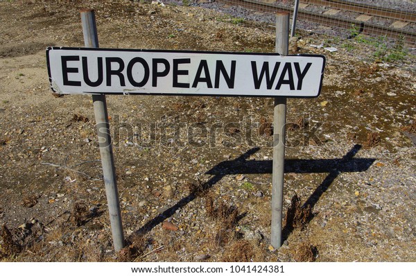 bell end road sign