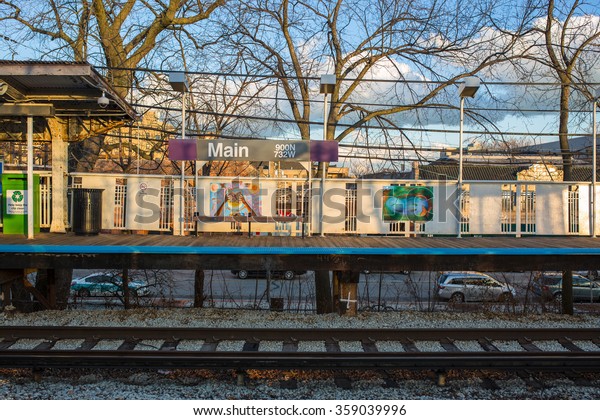 Evanston Il December 2015 Commuter Train Stock Photo (Edit