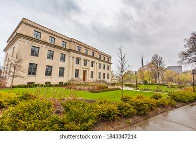 EVANSTON, IL, USA - APRIL 30: Harris Hall On April 30, 2016 At Northwestern University In Evanston, Illinois.