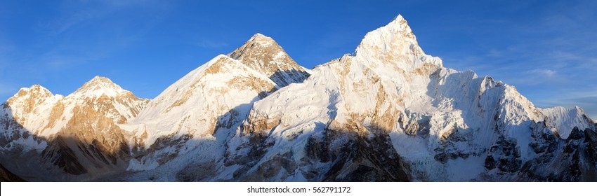 Mount Everest Panoramic Imagenes Fotos De Stock Y Vectores Shutterstock