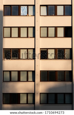 Similar – window confusion II