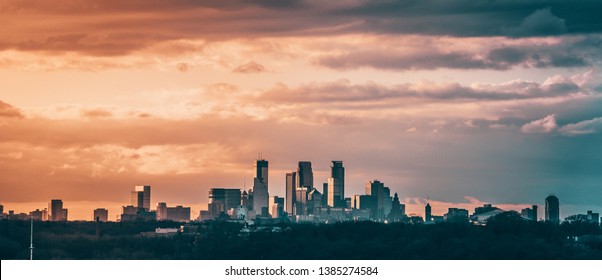 Evening sunset of Minneapolis Minnesota 