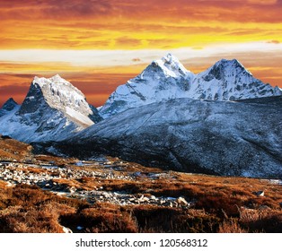evening view of Ama Dablam - way to everest base camp - Nepal