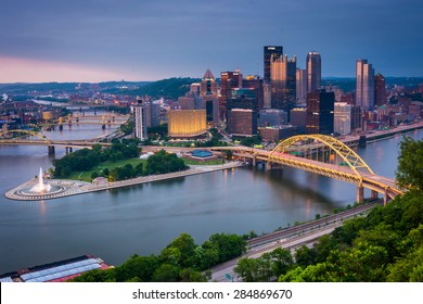 Evening view of Pittsburgh from the top of the Duquesne Incline in Mount Washington, Pittsburgh, Pennsylvania.