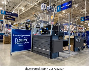 Everett, WA USA - Circa July 2022: Angled View Of A Checkout Counter Inside A Lowes Home Improvement Store.