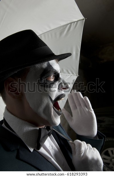 Evil Clown Wearing Bowler Hat Holding Stock Photo 618293393 Shutterstock