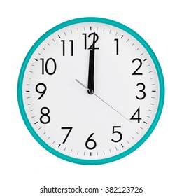 Exactly twelve hours on a round dial